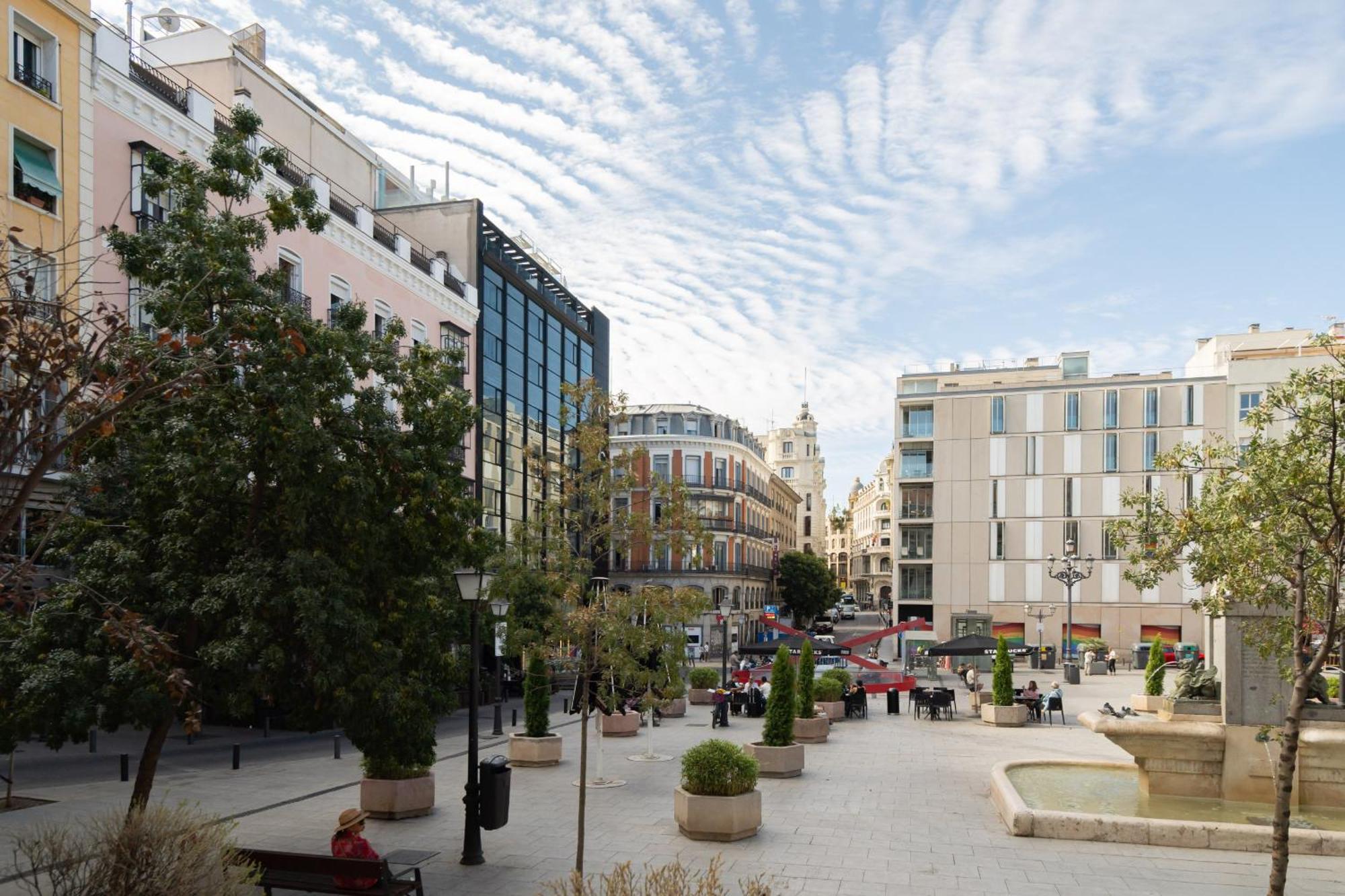 Apartamento Reformado En La Gran Via Alquiler Temporal 马德里 外观 照片